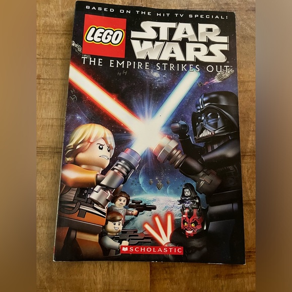 Lot of 5 books: The Yeti Files, Diary of a Wimpy Kid, Lego Star Wars, and Bone - Picture 6 of 13